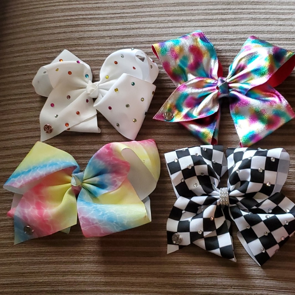 Jojo bows